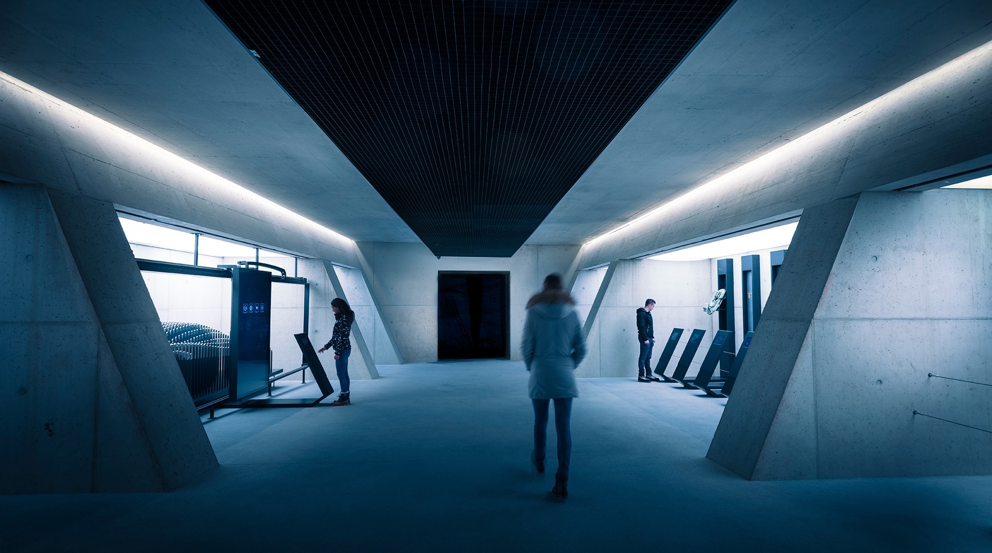 007 Elements interior corridor