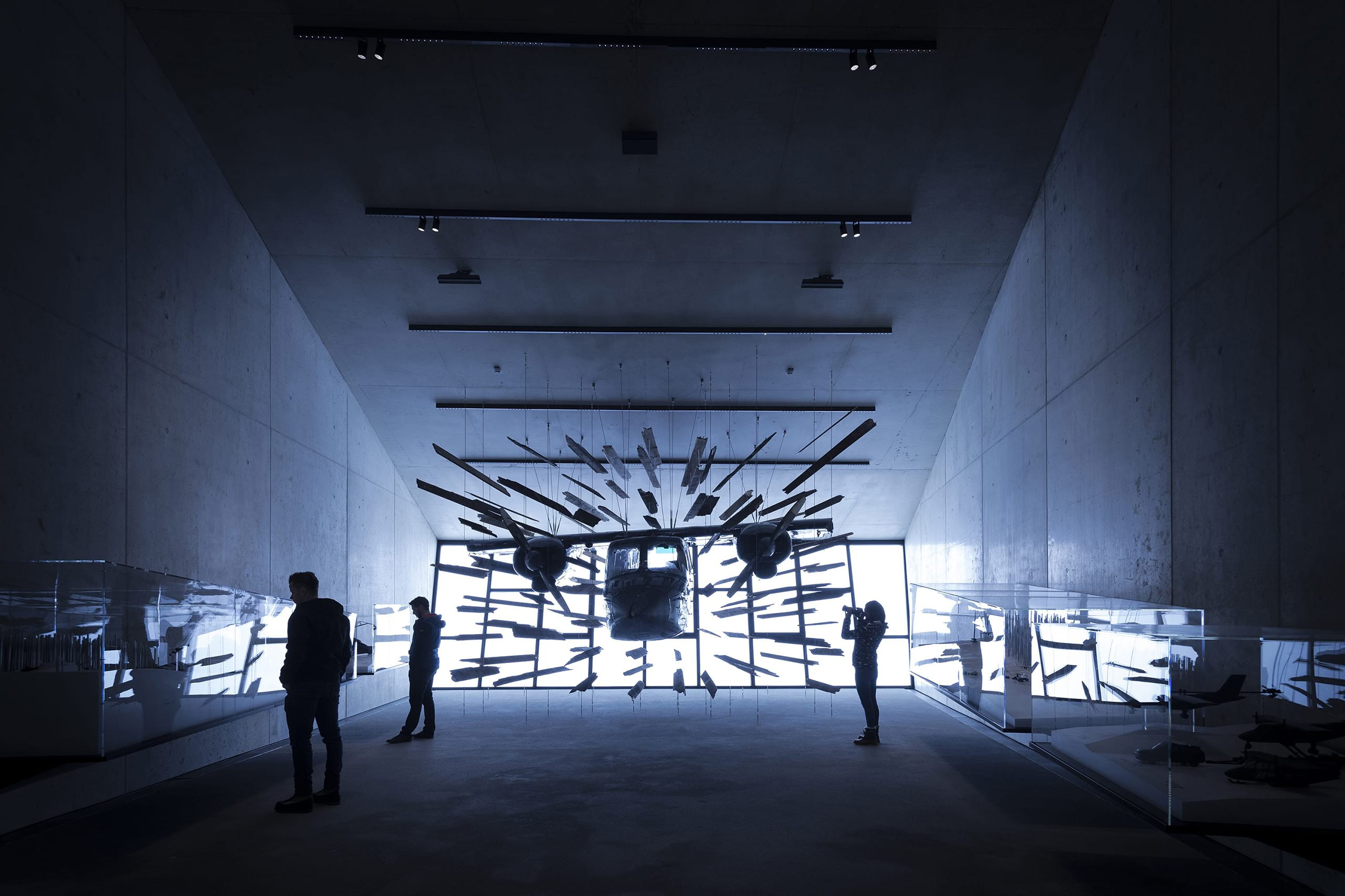 007 Elements plane installation built